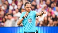 Stéphanie Frappart prend sa retraite d'arbitre et rejoint le Comité exécutif de l'UEFA
