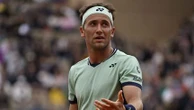 Roland-Garros 2025 : blessé à un genou, le double finaliste Casper Ruud est éliminé au deuxième tour par Nuno Borges