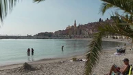 Vacances d'octobre : à Menton, touristes et commerçants savourent l'arrière-saison
