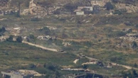 Guerre au Moyen-Orient : après un accord sur un cessez-le-feu entre Israël et le Liban, le Hezbollah dit avoir visé l'armée israélienne dans le sud du pays