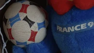 "C'est mon premier grand voyage, je ne suis jamais partie aussi loin" : ces Français qui cassent leur tirelire pour aller supporter les Bleus