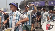 "On est nombreux à avoir vendu notre voiture, quitté notre travail, demandé un prêt pour pouvoir être ici" : les Argentins ont l'Albiceleste dans la peau