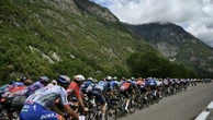 Tour de France 2025 : vers une victoire pour un puncheur du peloton à la veille des Champs-Elysées... Suivez la 20e étape
