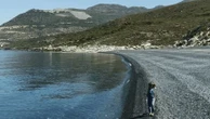 "C'est quelque chose qui n'est pas inexplicable, ça relève de l'émotion" : la perle noire de Nonza, trésor du Cap Corse
