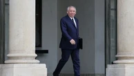 "C'est ce qui crispe le plus" : la suppression de deux jours fériés voulue par François Bayrou est-elle "un leurre" pour faire passer les autres mesures budgétaires ?