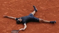 Revivez la balle de match de la finale de Roland-Garros et l'émotion d'Alexander Zverev, vainqueur de son premier tournoi du Grand Chelem