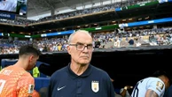 Le sélectionneur de l'Uruguay, Marcelo Bielsa, contesté par ses joueurs avant le match couperet contre l'Espagne à la Coupe du monde 2026