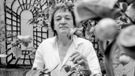 "Écrire en caressant dangereusement le soleil ou les ténèbres" : le questionnaire de Proust du chanteur Cali, depuis les routes des festivals