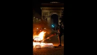 Un véhicule blesse deux piétons à Paris, 326 interpellations après la victoire du PSG