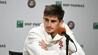 "Pendant toute la journée, je n'ai pas pu manger", a expliqué Matteo Arnaldi après avoir déclaré forfait pour la demi-finale de Roland-Garros