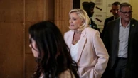 "Une privilégiée", "elle est face à ses responsabilités"... Les réactions politiques à la condamnation de Marine Le Pen en appel