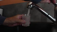 Factures d'eau : pourquoi l'eau coûte-t-elle de plus en plus cher ?