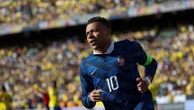 Football : avec un doublé contre le Sénégal, Kylian Mbappé dépasse Olivier Giroud et devient meilleur buteur de l'histoire de l'équipe de France