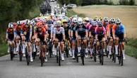 Tour de France femmes : vers la victoire d'une puncheuse pour le plus long tracé de l'édition... Suivez la 5e étape entre Chasseneuil-du-Poitou et Guéret