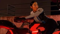"Tron: Arès" : sans être précurseur, le film s'amuse habilement avec les règles de la saga de science-fiction devenue culte