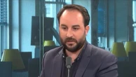 "La denière solution pour sortir de cette crise, c'est la démission d'Emmanuel Macron", estime un journaliste parlementaire