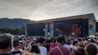 Savoie : une femme expulsée d'un festival après avoir utilisé un "pisse debout" dans les urinoirs