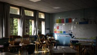 DOCUMENT FRANCETV. "Je ne veux pas qu'elle soit partie pour rien" : l'épouse de Caroline, la directrice d'école qui a mis fin à ses jours après un harcèlement homophobe, témoigne