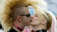 Musique, mode, art... Cinquante ans plus tard, que reste-t-il du punk ?