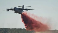 Incendies : faut-il renouveler les Canadair et les bombardiers d'eau ?