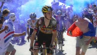 Tour de France : le peloton gravit le col du Noyer avant de s'attaquer aux pentes de la mythique Alpe d'Huez... Suivez la 19e étape avec nous
