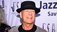 Atteint de démence, l'acteur américain Bruce Willis vit désormais dans une maison médicalisée, annonce sa femme