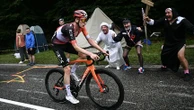 Tour de France 2025 : le Néerlandais Thymen Arensman remporte sa deuxième victoire sur la 19e étape à La Plagne, Tadej Pogacar frustré mais toujours plus proche du sacre