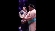 Tournoi de Paris de sumo : Kotozakura s'impose face au numéro 1 mondial