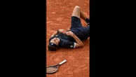 L'intense émotion d'Alexander Zverev, vainqueur de son premier titre en Grand Chelem à Roland-Garros