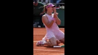 En français, Mirra Andreeva parle de "deux semaines magnifiques" après sa victoire à Roland-Garros