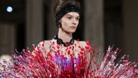 Haute couture automne-hiver 2025-2026 : nouveau chapitre pour Margiela avec Glenn Martens, les adieux de Demna Gvasalia chez Balenciaga, Dior et Gaultier absents