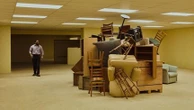"Backrooms", le piège hypnotisant du jeune réalisateur Kane Parsons, de YouTube au grand écran