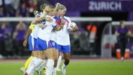 Euro 2025 : une Angleterre renversante vient à bout de la Suède au bout d'une folle séance de tirs au but et rejoint l'Italie en demi-finales