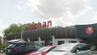 Grande distribution : un salarié mis à pied pour avoir chanté trop fort