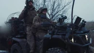 "On avait tellement creusé qu'on a survécu" : sur le front, des soldats ukrainiens passent jusqu'à un an dans les tranchées