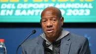 Athlétisme : à 61 ans, le recordman du monde de la longueur Mike Powell suspendu pour mesure de "sécurité" et privé d'accès aux Mondiaux de Tokyo