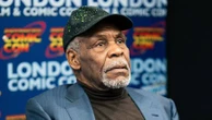 "Je peux vivre avec, dans une certaine mesure" : l'acteur Danny Glover, la star de "L'Arme fatale", révèle être atteint de la maladie d'Alzheimer