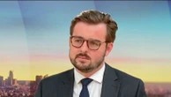 Présidentielle 2027 : "Quoi qu'il arrive, Raphaël Glucksmann devra se soumettre à un vote des militants socialistes s'il souhaite être candidat", souligne le député PS Philippe Brun