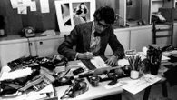 "C’est vous en face du tissu et de la couleur" : 40 ans de collaboration entre le couturier et les soyeux lyonnais au Musée Yves Saint Laurent Paris