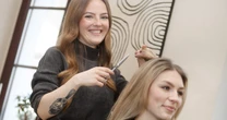 Lara (23) übernimmt 137 Jahre alten Familien-Friseursalon - und hat ein großes Ziel