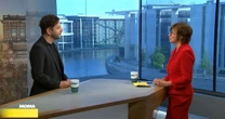 Als ihn ARD-Frau fragt „Haben sie etwas gut bei Merz?“, wird Grünen-Chef deutlich