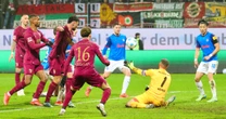 Abstiegskampf spitzt sich zu - Kiel in Augsburg zum Punkten gezwungen