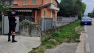Investita dalla sua auto mentre chiude la porta del garage: morta una donna a Castiglione