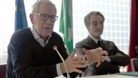 Fontana blinda Bertolaso: “Resterà assessore al Welfare della mia giunta fino al 2028”