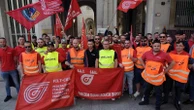 Esselunga, i sindacati proclamano lo stato di agitazione: “Ritirate la cassa integrazione”