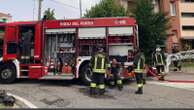 In fiamme azienda di rifiuti speciali: “Tenere chiuse le finestre e ritirare i panni stesi