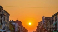 Milano come New York: lo spettacolo del Milanohenge sul Naviglio Grande