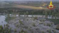 Grigliata di Pasquetta sul Po, dieci ragazzi restano bloccati su un isolotto di ghiaia per la piena del fiume