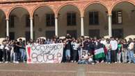 Gli studenti occupano il liceo Leonardo. “La nostra scuola tra classi allagate e bagni inagibili: vogliamo un edificio sicuro e decoroso”