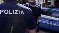 Sei arresti per spaccio e furto aggravato, preso di mira turista giapponese